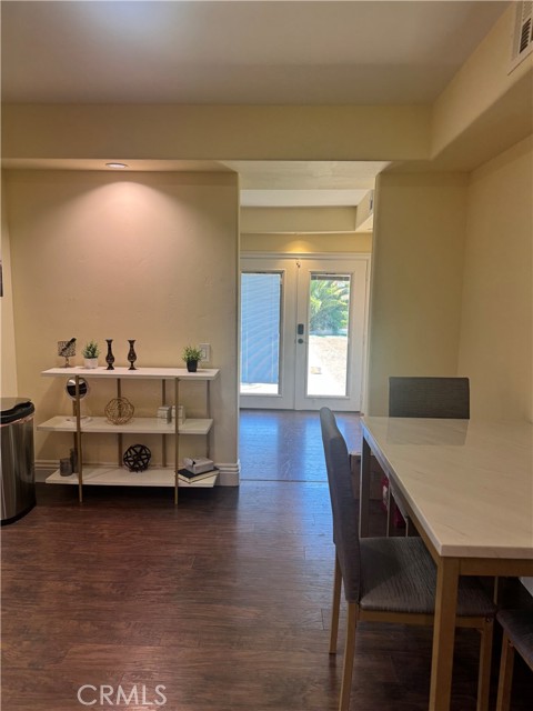 671 671 East Sunset Drive North, Redlands CA: https://media.crmls.org/medias/81321179-2803-4801-94f4-2e89cbb0950f.jpg