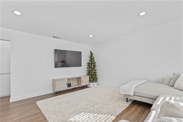 Detail Gallery Image 12 of 26 For 2451 College, La Verne,  CA 91750 - 2 Beds | 1 Baths