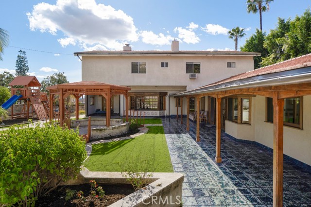 Image 46 of 58 For 2205 Catalina Street