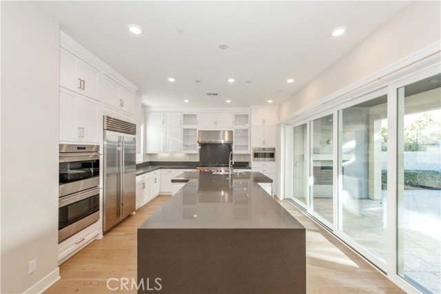 Detail Gallery Image 7 of 32 For 61 Einstein, Irvine,  CA 92618 - 4 Beds | 3/2 Baths