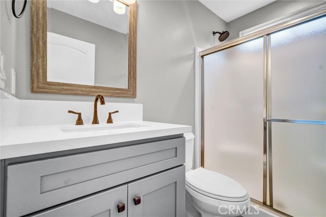 2321 Locust Avenue, Long Beach CA: https://media.crmls.org/medias/8133dfbc-8077-4af2-a143-67483ef4bf69.jpg