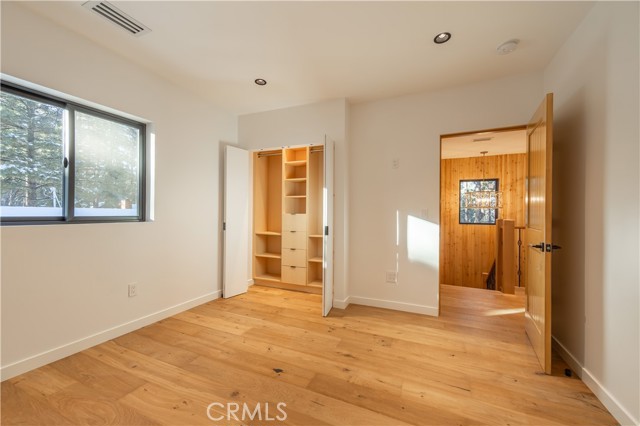 259 Victoria Lane, Sugarloaf CA: https://media.crmls.org/medias/81356ee0-1714-48d4-9f8d-fadcf3a65396.jpg