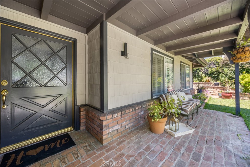 739 Rainbow Drive