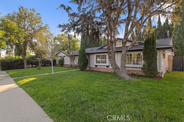 Detail Gallery Image 4 of 38 For 10557 Reseda, Porter Ranch,  CA 91326 - 5 Beds | 3 Baths