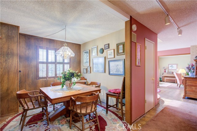 2341 Village Circle Drive, Atwater CA: https://media.crmls.org/medias/8137400d-39c6-4818-8dca-29b0398b30b3.jpg