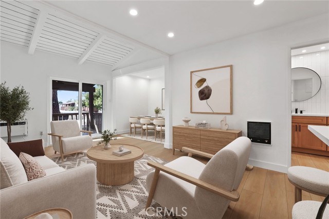 Front Image Thumbnail for CROC26053936