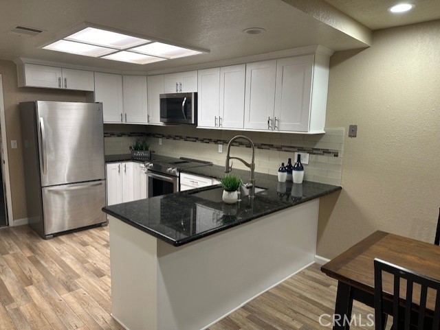 Detail Gallery Image 7 of 20 For 3350 M St #28,  Merced,  CA 95348 - 3 Beds | 2/1 Baths