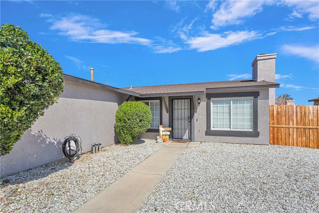 Image 3 for 10646 Chesterfield St, Adelanto, CA 92301
