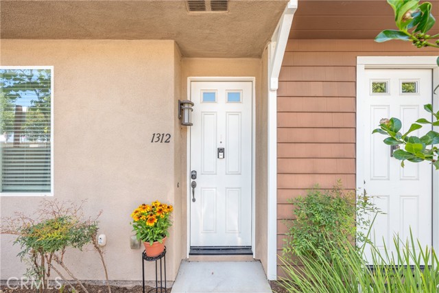 Detail Gallery Image 6 of 39 For 1312 Shoshone Falls Dr, Ramona,  CA 92065 - 3 Beds | 2/1 Baths