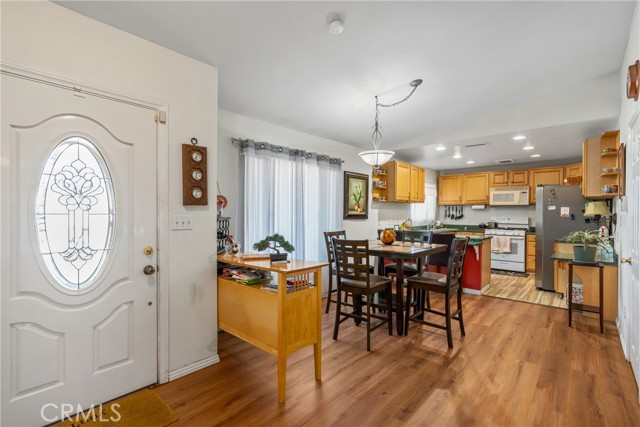 Detail Gallery Image 5 of 36 For 5528 Elmwood Rd, San Bernardino,  CA 92404 - 3 Beds | 2 Baths