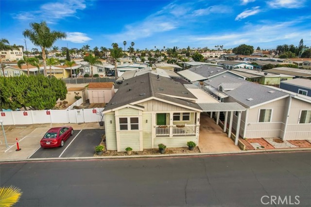 Detail Gallery Image 2 of 71 For 7850 Slater Ave #126,  Huntington Beach,  CA 92647 - 3 Beds | 2 Baths