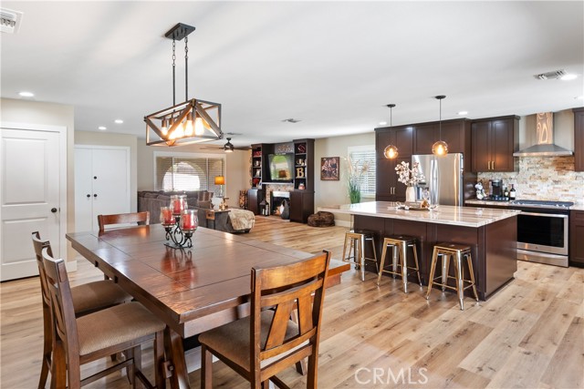 33127 Camelot Drive, Yucaipa CA: https://media.crmls.org/medias/813a4346-63d7-4a58-a137-0036fa0e482e.jpg
