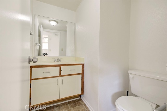 Detail Gallery Image 7 of 30 For 604 N Kenwood St #1,  Glendale,  CA 91206 - 3 Beds | 2/1 Baths