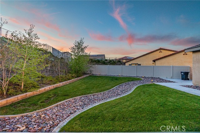 Detail Gallery Image 4 of 61 For 39163 Pinto Ct, Palmdale,  CA 93551 - 4 Beds | 3/1 Baths