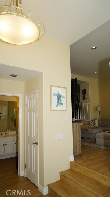 Detail Gallery Image 7 of 44 For 19436 Macgregor Cir, Huntington Beach,  CA 92648 - 2 Beds | 2/1 Baths