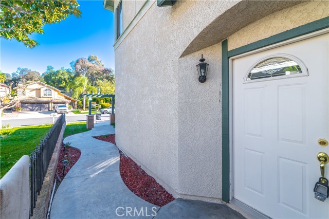 Detail Gallery Image 4 of 35 For 15360 Green Valley Dr, Chino Hills,  CA 91709 - 3 Beds | 3 Baths