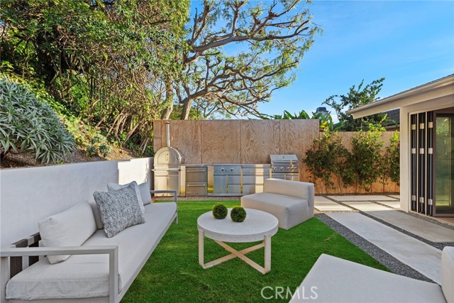 Detail Gallery Image 24 of 54 For 1318 Outrigger Dr, Corona Del Mar,  CA 92625 - 4 Beds | 4/1 Baths