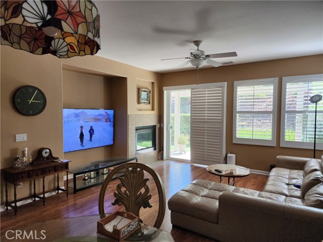 9153 Wooded Hill, Corona CA: https://media.crmls.org/medias/813bf012-3d44-4ac5-ab9f-a1dbe0ebe099.jpg