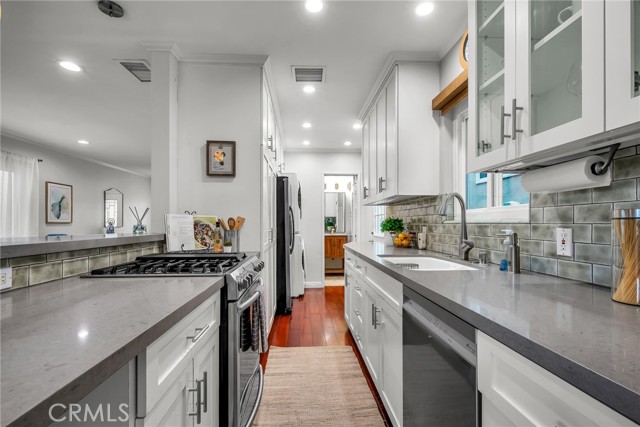 1613 Armour Lane, Redondo Beach, California 90278, 3 Bedrooms Bedrooms, ,1 BathroomBathrooms,Residential,For Sale,Armour,SB25191760