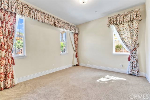 Image 41 of 74 For 2839 Horizon Hills Drive