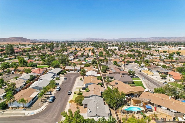 Detail Gallery Image 31 of 35 For 690 Barber Dr, Hemet,  CA 92543 - 2 Beds | 2 Baths