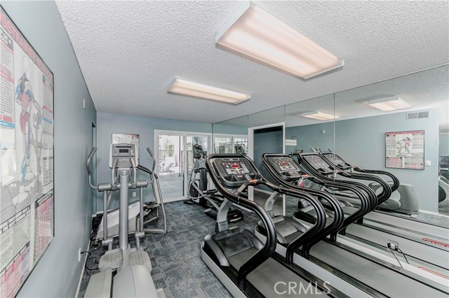 Detail Gallery Image 31 of 51 For 1940 N Highland Ave #66,  Los Angeles,  CA 90068 - 2 Beds | 2 Baths