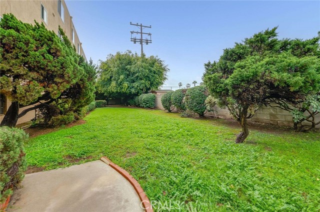 Detail Gallery Image 24 of 26 For 3695 Linden 9c,  Long Beach,  CA 90807 - 3 Beds | 2 Baths