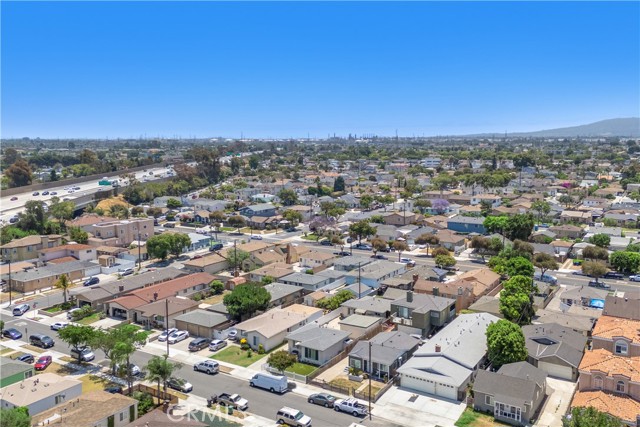 4220 W 165th Street, Lawndale CA: https://media.crmls.org/medias/813ea38c-b2b5-46d8-bc6b-8a7478dbeb38.jpg