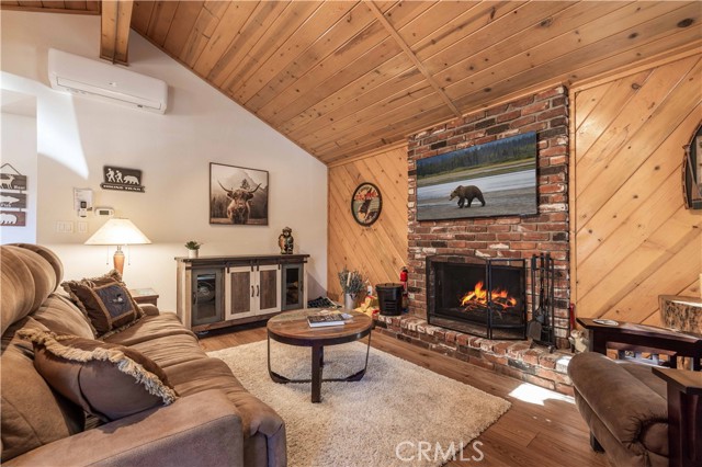 667 Lintner Road, Big Bear Lake, CA 92315