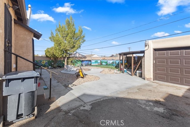 Detail Gallery Image 14 of 20 For 105 E Desert View Dr, Barstow,  CA 92311 - 3 Beds | 2 Baths