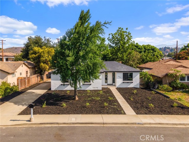 Detail Gallery Image 8 of 42 For 1433 Ashport St, Pomona,  CA 91768 - 3 Beds | 2 Baths
