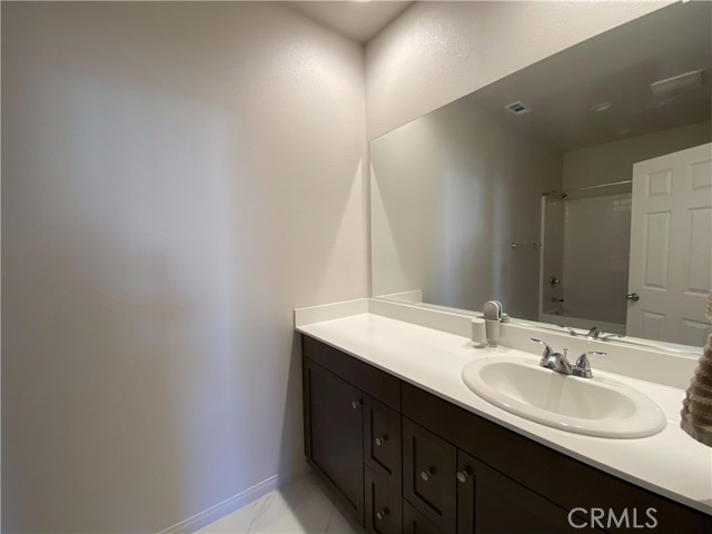 Detail Gallery Image 22 of 29 For 11301 Atlas Ct, Corona,  CA 92883 - 3 Beds | 2/1 Baths