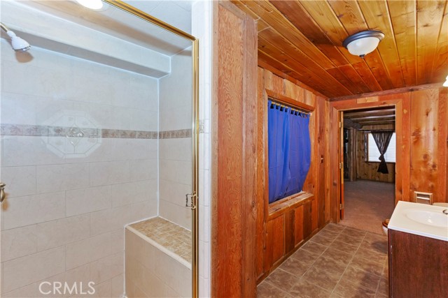 Detail Gallery Image 19 of 27 For 43555 Sand Canyon Rd, Big Bear Lake,  CA 92315 - 3 Beds | 2 Baths