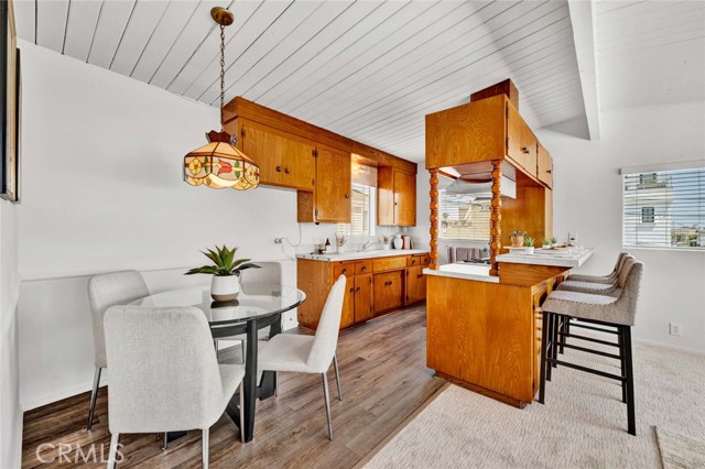 300 34th Street, Newport Beach CA: https://media.crmls.org/medias/8140615e-f997-485d-b91b-6e4c297527ef.jpg