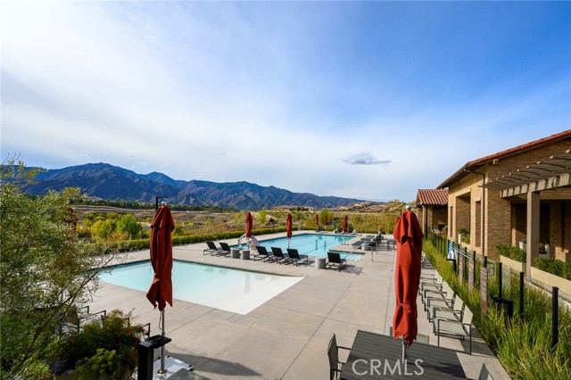 Detail Gallery Image 42 of 47 For 24085 Midvale Ct, Corona,  CA 92883 - 4 Beds | 3 Baths