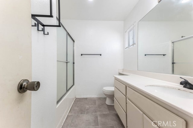 Detail Gallery Image 18 of 40 For 37940 42nd St #125,  Palmdale,  CA 93552 - 3 Beds | 3 Baths