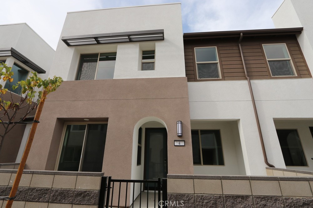 3520 E Peckham Paseo #4