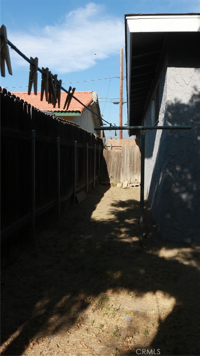 https://media.crmls.org/medias/814232cb-9d0a-4486-bec6-37d4cd35233e.jpg?preset=X-Large