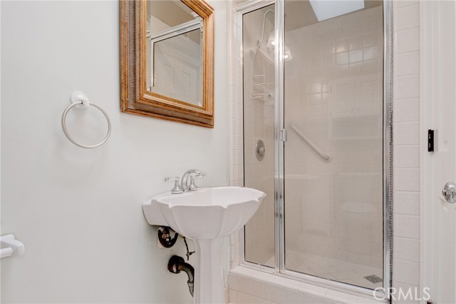 5309 River Avenue, Newport Beach CA: https://media.crmls.org/medias/8142e51b-6e3d-4dba-9ef4-fd8dd15cc664.jpg