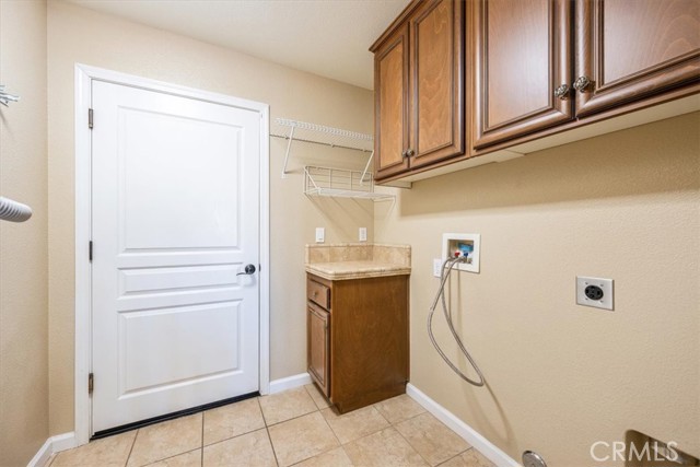 1735 Bilbao, Santa Maria CA: https://media.crmls.org/medias/8143c8be-2ca1-4fea-93fa-7bd2340bff81.jpg