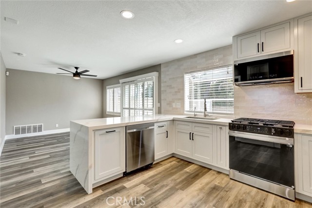 26072 Donegal Lane, Lake Forest CA: https://media.crmls.org/medias/81455545-bb54-4670-ab5e-2b327cda9ec6.jpg