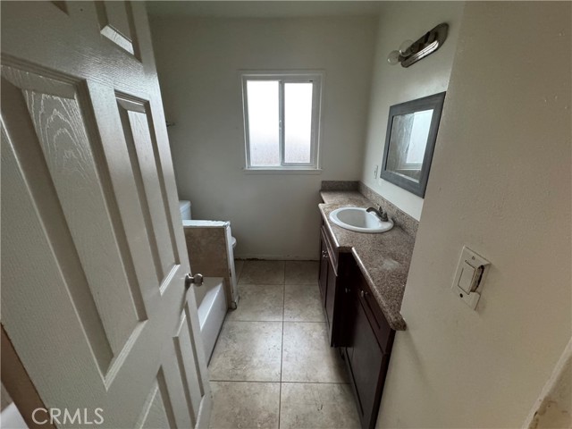 Detail Gallery Image 20 of 24 For 7946 Sunnybrae, Winnetka,  CA 91306 - 3 Beds | 2 Baths