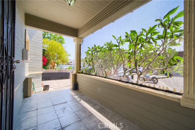 Detail Gallery Image 16 of 30 For 624 Cedar Ave, Long Beach,  CA 90802 - 4 Beds | 2 Baths