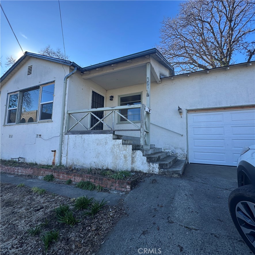 301 N High Street