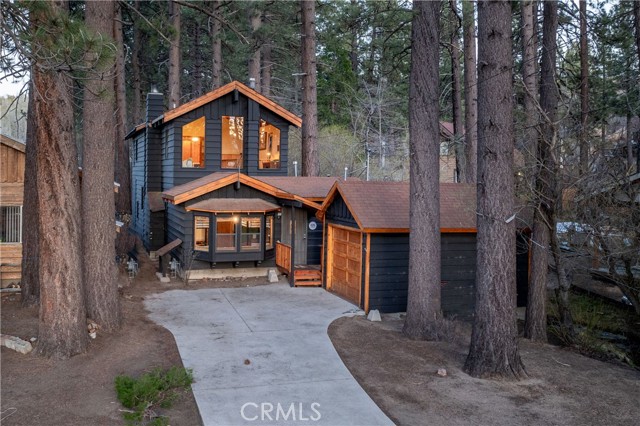 Detail Gallery Image 2 of 40 For 835 Jaybird Ln, Big Bear Lake,  CA 92315 - 3 Beds | 2/1 Baths