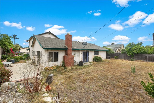 6210 Halsted, Alta Loma CA: https://media.crmls.org/medias/81478374-66c0-44ad-81c7-d5c6c4c08ff8.jpg