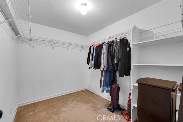 17262 Chase Street, Northridge CA: https://media.crmls.org/medias/81482178-c07f-4854-8da5-101b039700d2.jpg