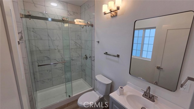 Detail Gallery Image 6 of 12 For 988 El Camino #106,  Costa Mesa,  CA 92626 - 3 Beds | 2 Baths