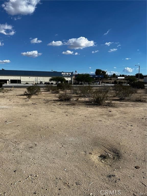 Detail Gallery Image 3 of 4 For 123 Village Dr, Victorville,  CA 92394 - – Beds | – Baths
