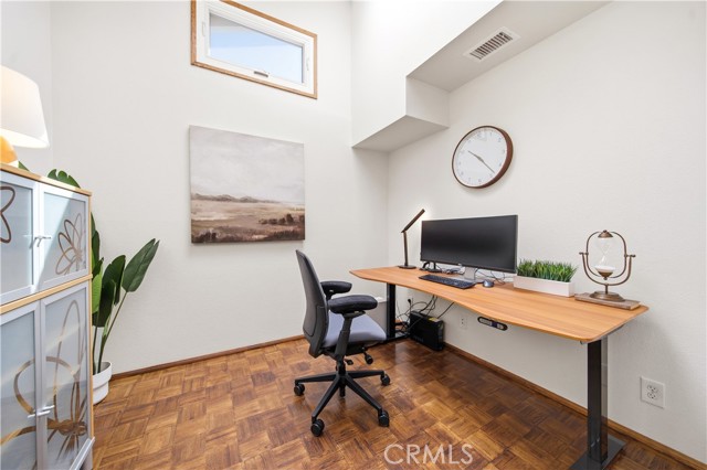 Detail Gallery Image 13 of 29 For 25208 Terreno Dr, Mission Viejo,  CA 92691 - 4 Beds | 3 Baths